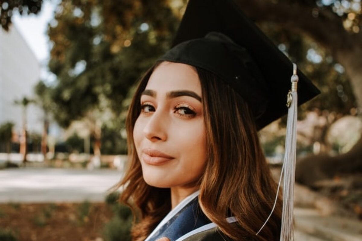 41 Scholarships For Hispanics and Latinos in 2025: The Ultimate List