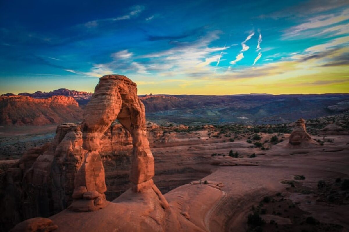 Scholarships for Students in Utah for 2025